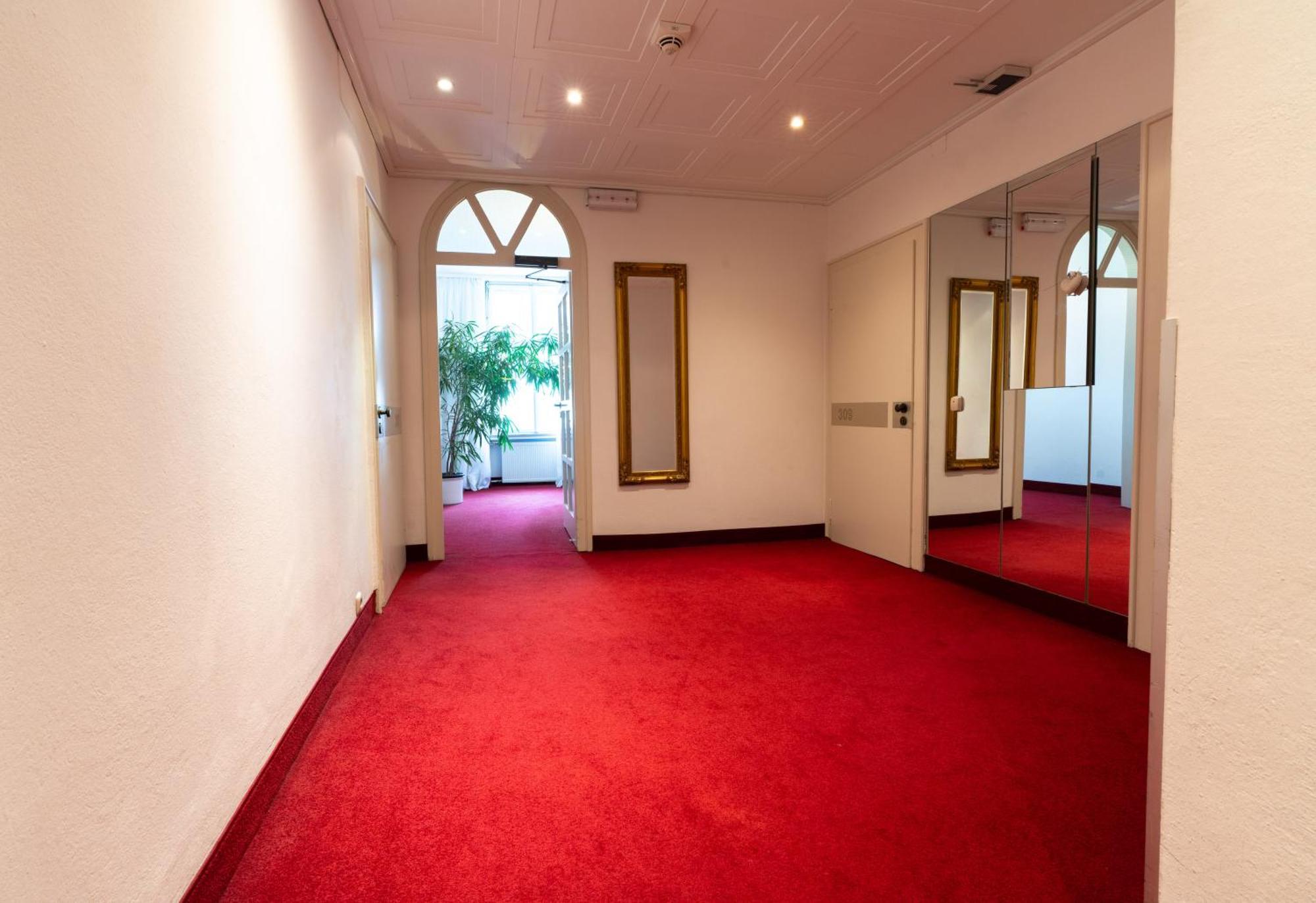 Hotel Carlton 3*